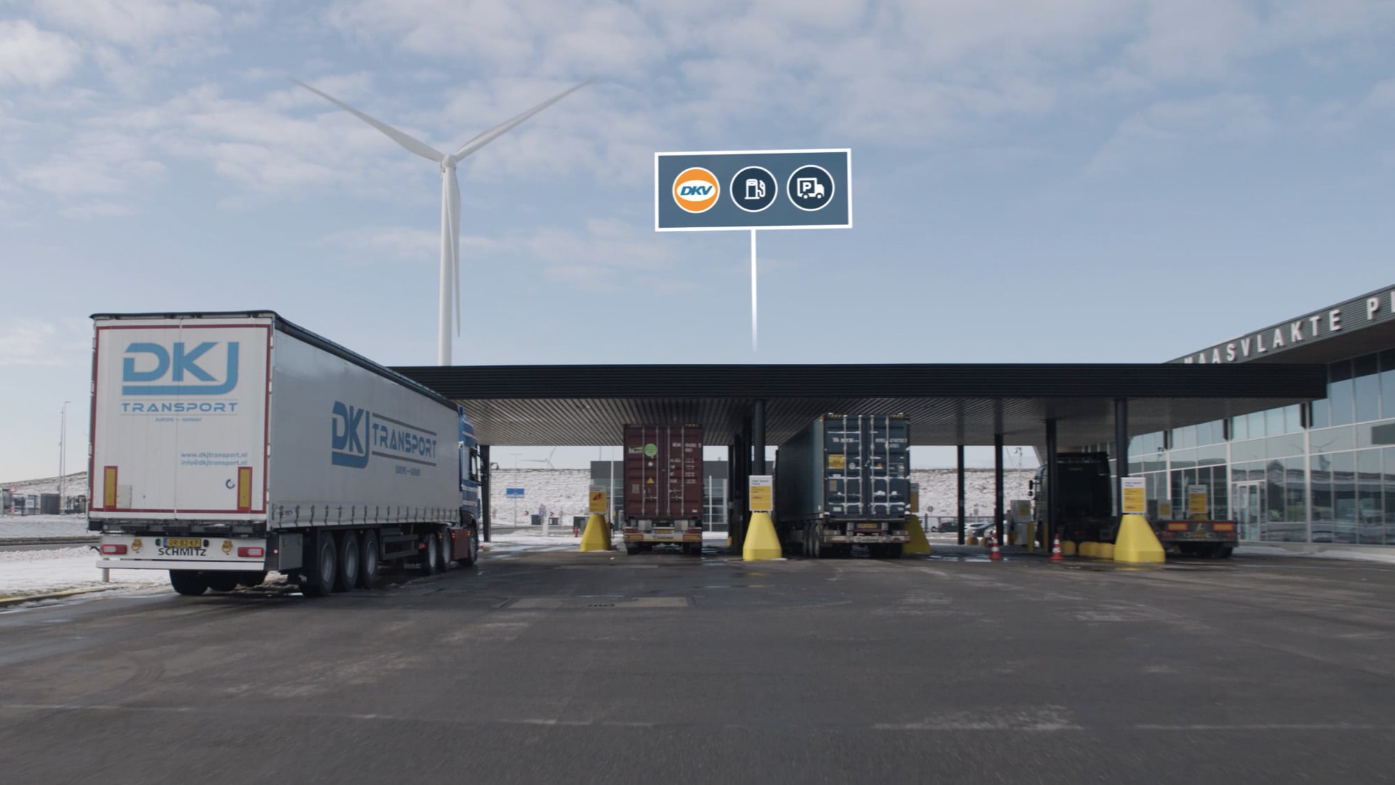 A truck entering the tollboth